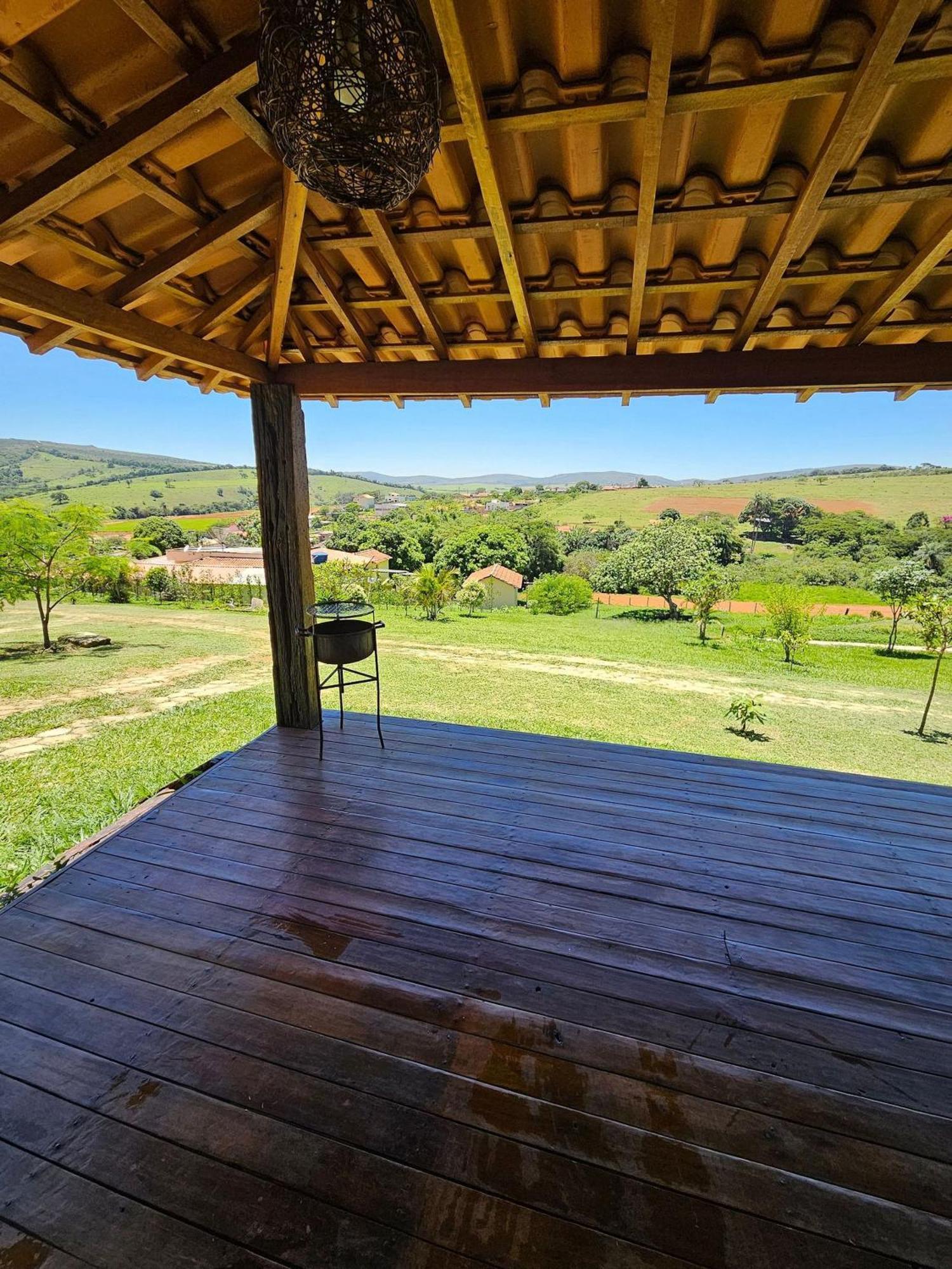 Chales Vila Carrancas - Unidade Centro エクステリア 写真